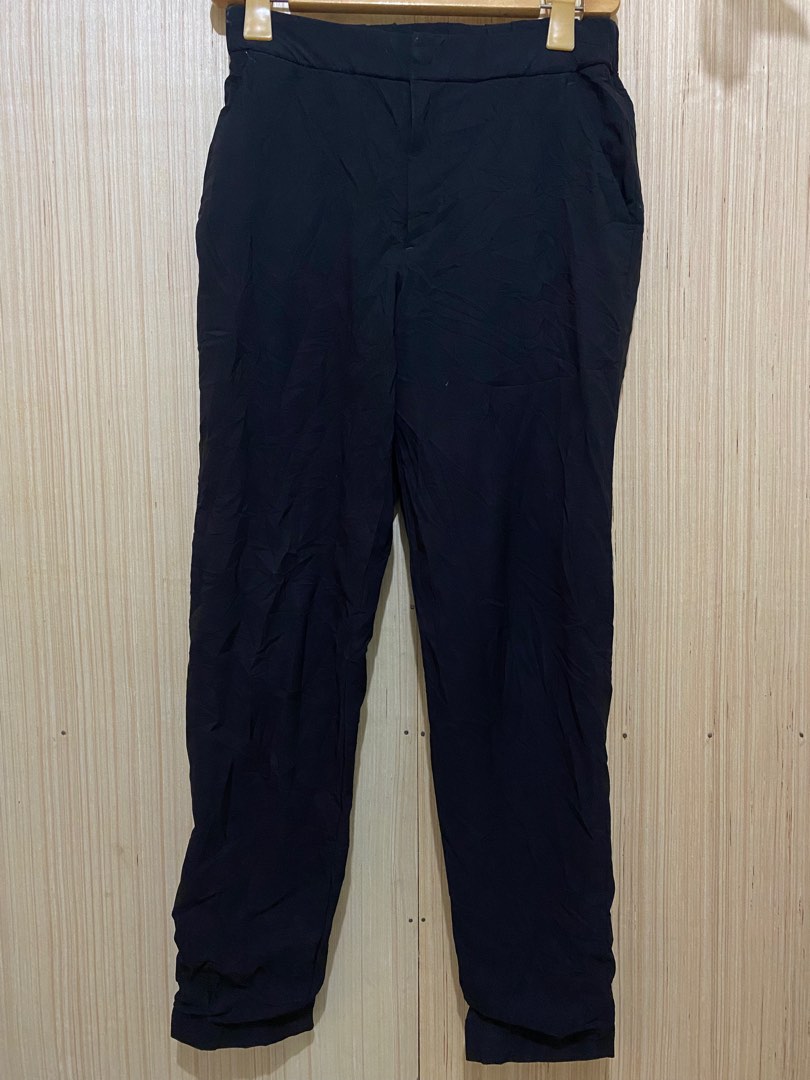 Uniqlo Ankle Pants, Women's Fashion, Bottoms, Jeans on Carousell