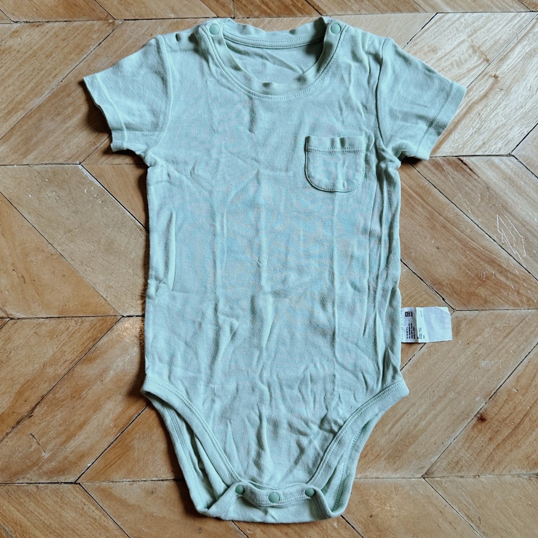 Uniqlo Baby Onesie, Babies & Kids, Babies & Kids Fashion on Carousell
