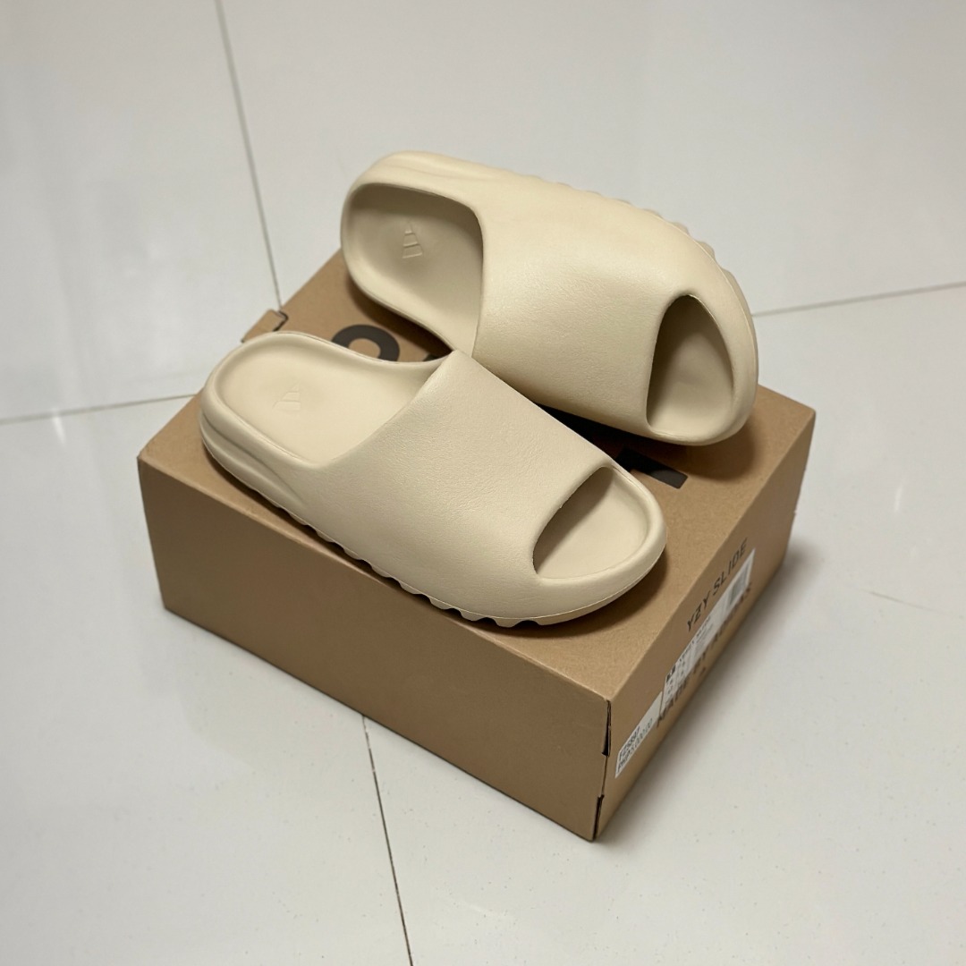US8] Yeezy Slide Bone 2022, Men's Fashion, Footwear, Sneakers on Carousell