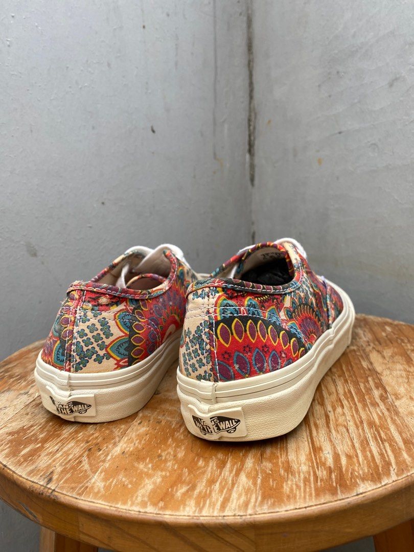 Vans sale geo floral