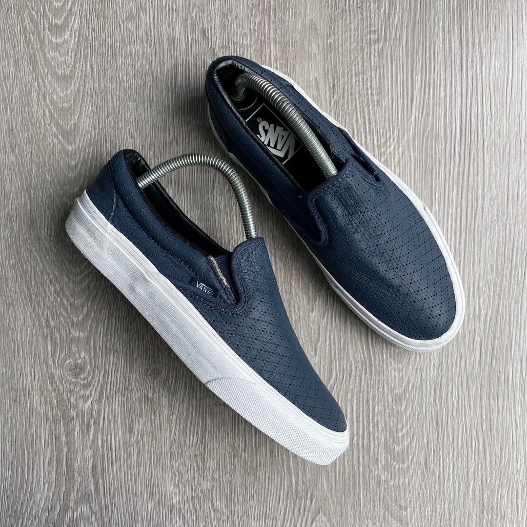 Leather slip on sale on vans uk