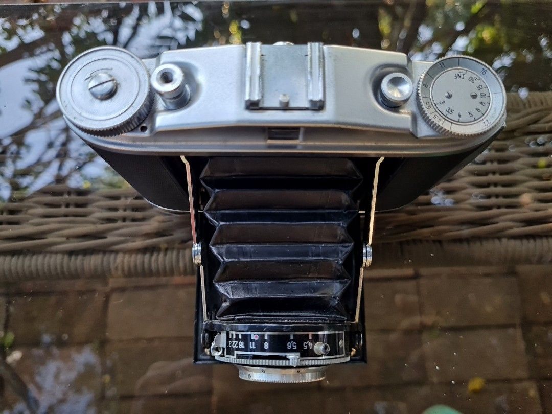 Vintage Agfa Isolette II (Category: Cameras) located in Quezon City. Submitted by ngitimuna (Listing ID 1252165224, Image 3). Description: Vintage Agfa Isolette II -made in Germany -circa 1950's These are used/preowned vintage items. I am not an expert so please look at the pictures before buying. Items are being sold AS-IS, untested (no returns accepted)..