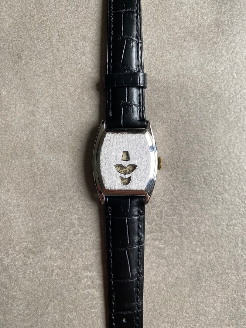 Affordable jump hour watch top