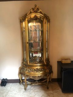 Vintage Silik Baroque French Gold Wood Gilt Display Cabinet made in Italy