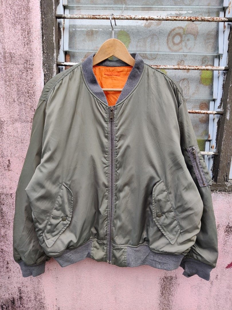 Uniqlo flight jacket top