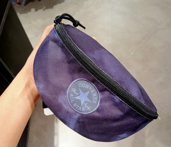 Harga waist hotsell bag converse original
