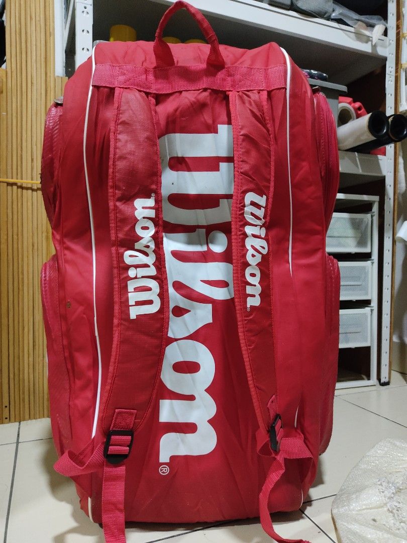 Wilson Tennis Tour V15 Red Racquet Bag Kondisi seadanya Retail