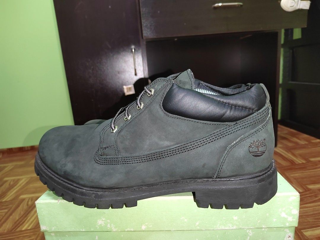 black low cut timberland boots