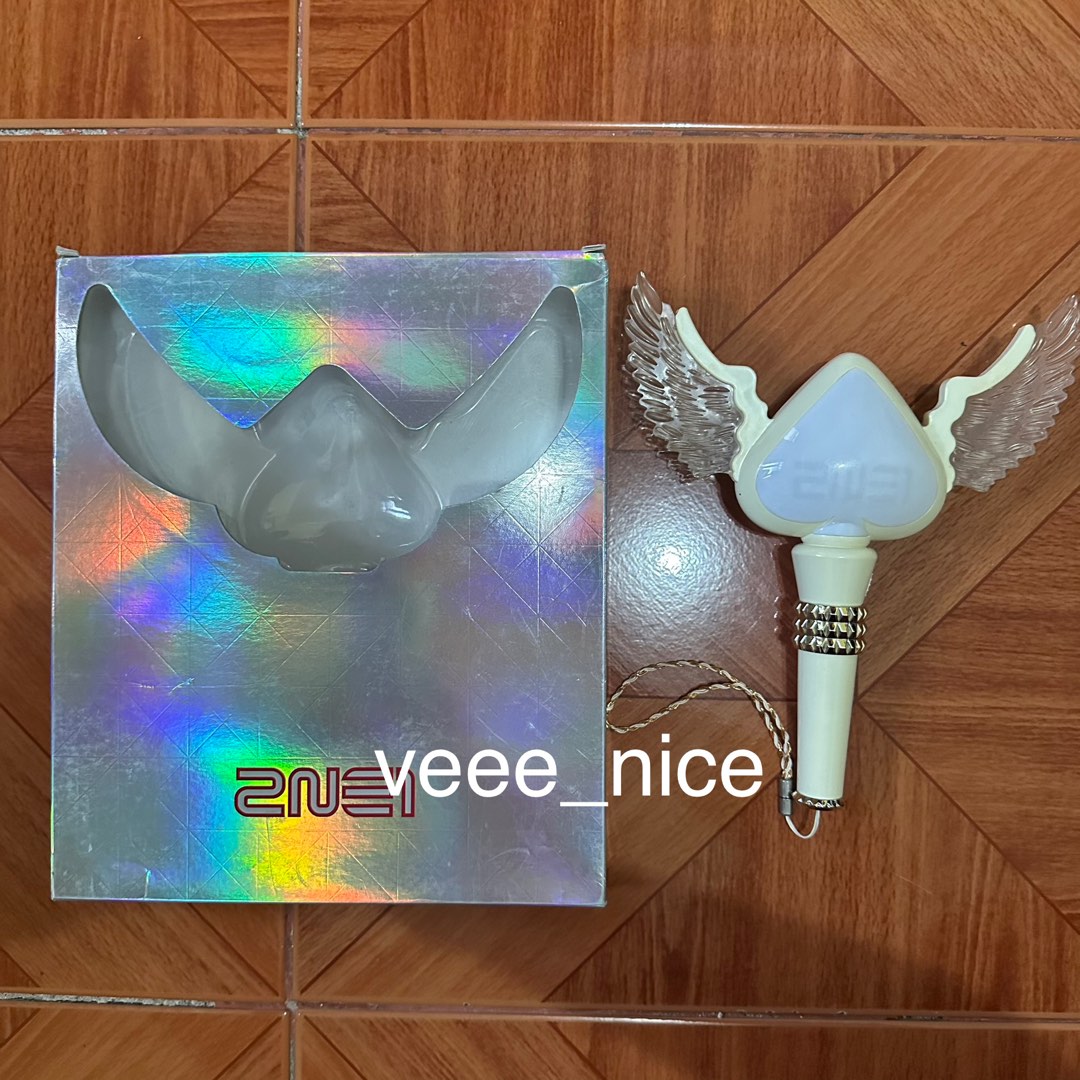 2NE1 Lightstick ver 2 on Carousell