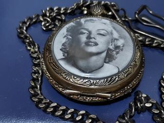 瑪利蓮夢路。陀表64240750148739110