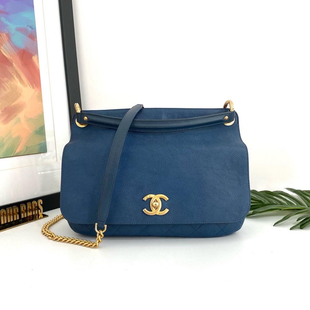 Chanel Large Trendy CC Top Handle Flap Bag in Navy Lambskin – Dandelion  Antiques