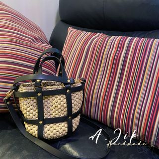 （分類：）位於 。 由 __ajik__ 提交（商品編號 1246953440，圖片 1）。簡介： 。