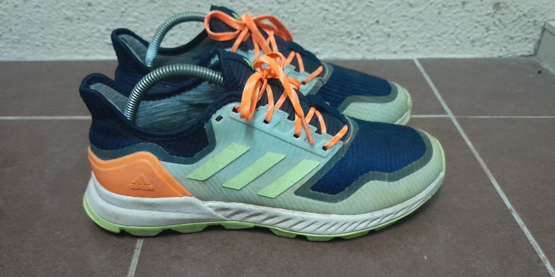 Adidas hockey discount shoes 22
