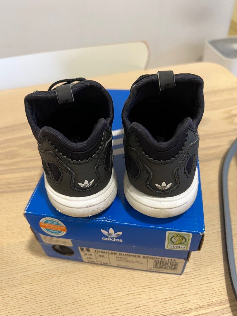 Adidas tubular hotsell runner xenopeltis