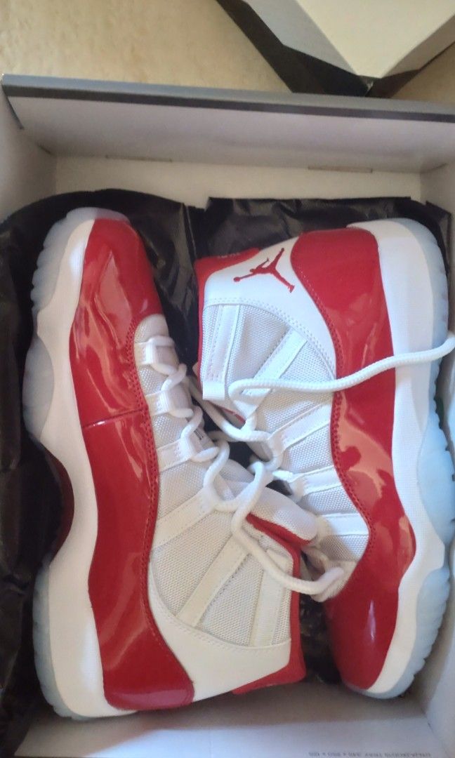 Air Jordan XI 11 red US 9.5 Carousell