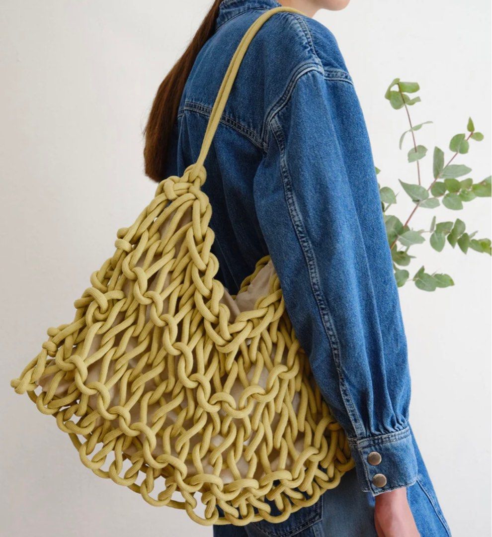 Alienina bucket bag top