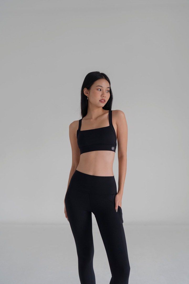 Timeless Wide Strap Sports Bra | Black