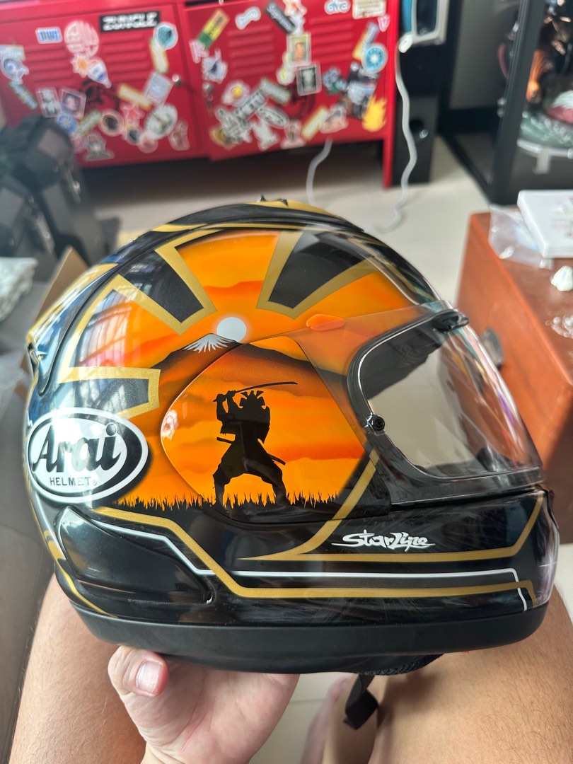 Arai spirit best sale gold