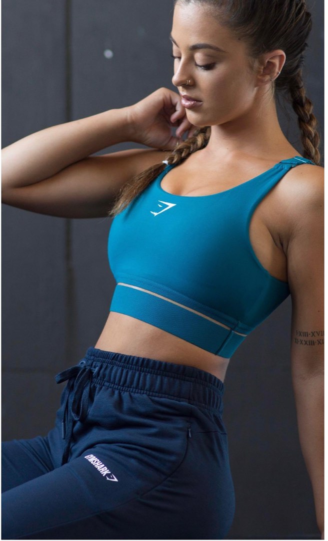 BN) Authentic Gymshark Embody Sports Bra, Women's Fashion, Activewear on  Carousell