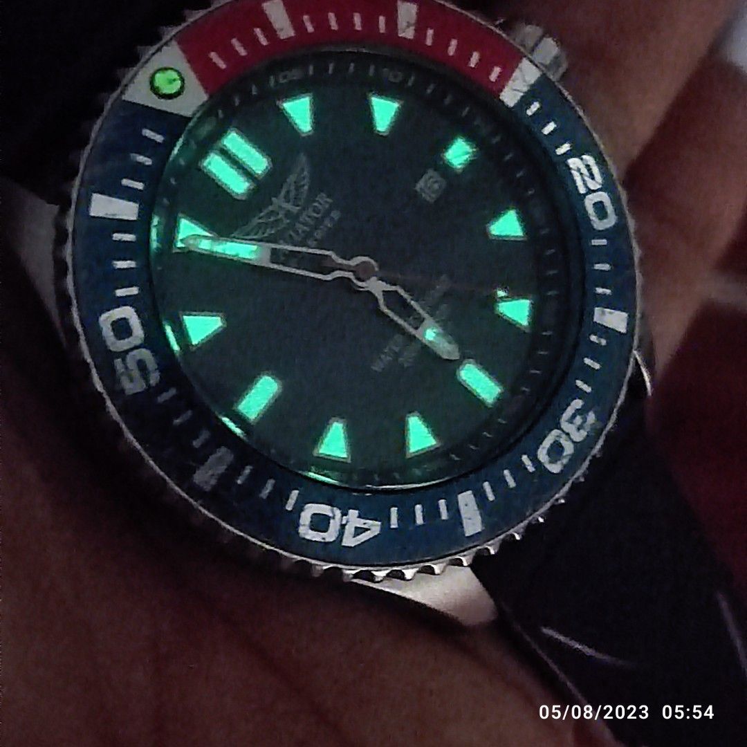 Aviator avw78341g351 hotsell