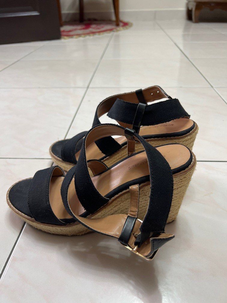 Banana republic 2025 wedges