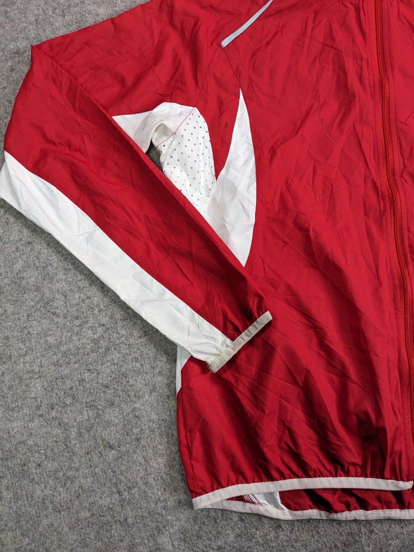 CANNONDALE Cycling Packable Windbreaker Jacket Water Resistant Biking Size Large Men s Fashion Activewear on Carousell
