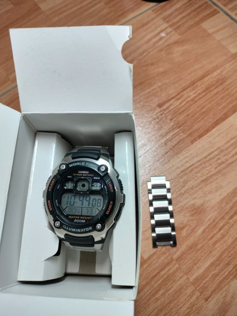 Casio Illuminator AE2000WD 1AV