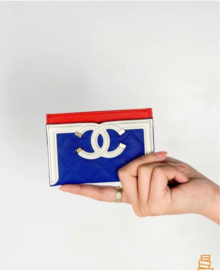 Chanel Card Holder Caviar , Luxury, Bags & Wallets on Carousell