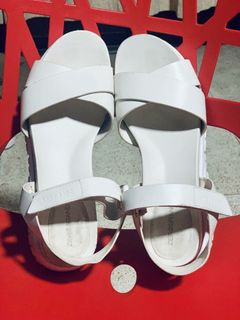 (Category: ) located in . Submitted by iamcloset (Listing ID 1247114356, Image 1). Description: .