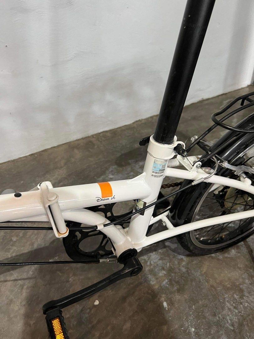 DAHON DREAM D6 folding bike (Category: Bicycles) located in Pinamalayan. Submitted by initialthriftstore (Listing ID 1246944415, Image 3). Description: FOR SALE‼️🫶🏻 DAHON DREAM D6 6 SPEED FOLDING BIKE Good - Very Good condition✅ Paint is still in good condition✅ Issue: flat tires and minimal rust in some parts ( Very minimal ) Bought if for ₱30k, see last pic for current market value price✅ SELLING price: ₱14,000php only (negotiable for sure bu