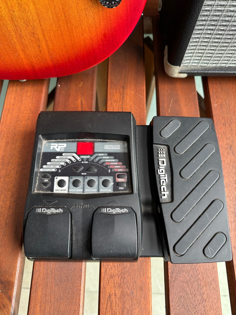 DigiTech RP90 Multi Effects Pedal
