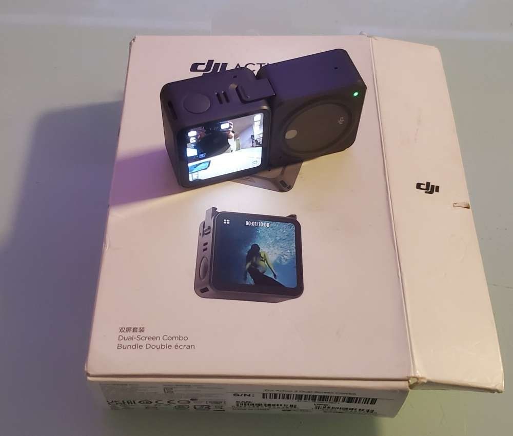 DJI Action 2 Dual-Screen Combo, 攝影器材, 攝錄機- Carousell