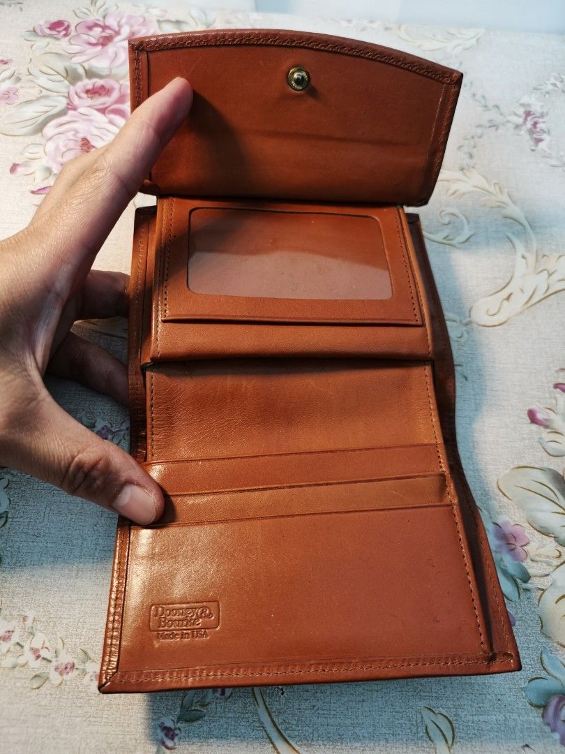 Dooney and best sale bourke kisslock wallet