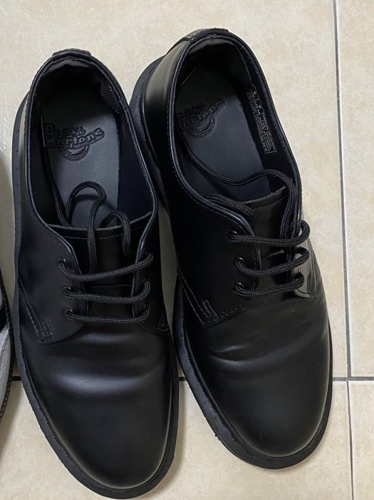 Martens 146 mono discount black