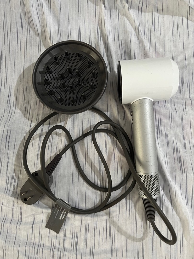DYSON SUPERSONIC HAIR DRYER HD01 (JPN VOLTAGE), Beauty & Personal Care, Hair on Carousell