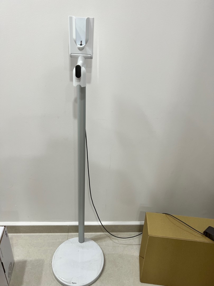 Dyson V11 Dok, TV & Home Appliances, Vacuum Cleaner & Housekeeping on