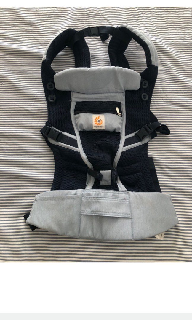 Ergobaby adapt carrier, Babies & Kids, Going Out, Carriers & Slings on