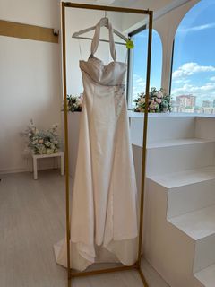 (Category: ) located in . Submitted by secondhandgowns (Listing ID 1247087429, Image 1). Description: .