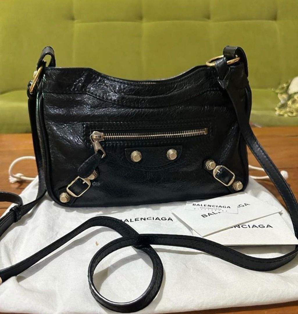 Excellent Balenciaga Hip Black GHW 2019 Size 24cm Comes with booklet controllato db receipt