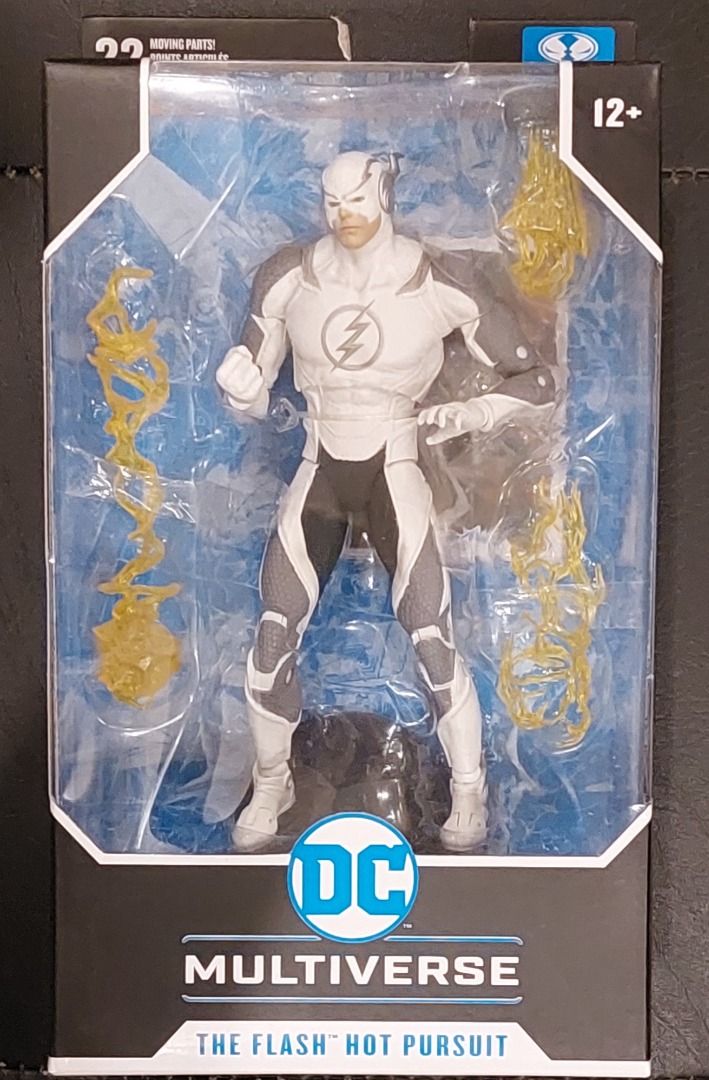 Flash Hot Pursuit Variant from Injustice 2 (Category: Action & Battle Toys) located in Pasig City. Submitted by paulotorres00 (Listing ID 1246994244, Image 1). Description: . It is authentic, sealed, and in excellent condition. . Complete accessories with a base, a trading card, and 3 lightning effects . Well articulated and has tight joints with no damage or breakage. Mode of Payment: CASH ONLY. Location: SM Makati or Megamall/Capital Commons/Gl