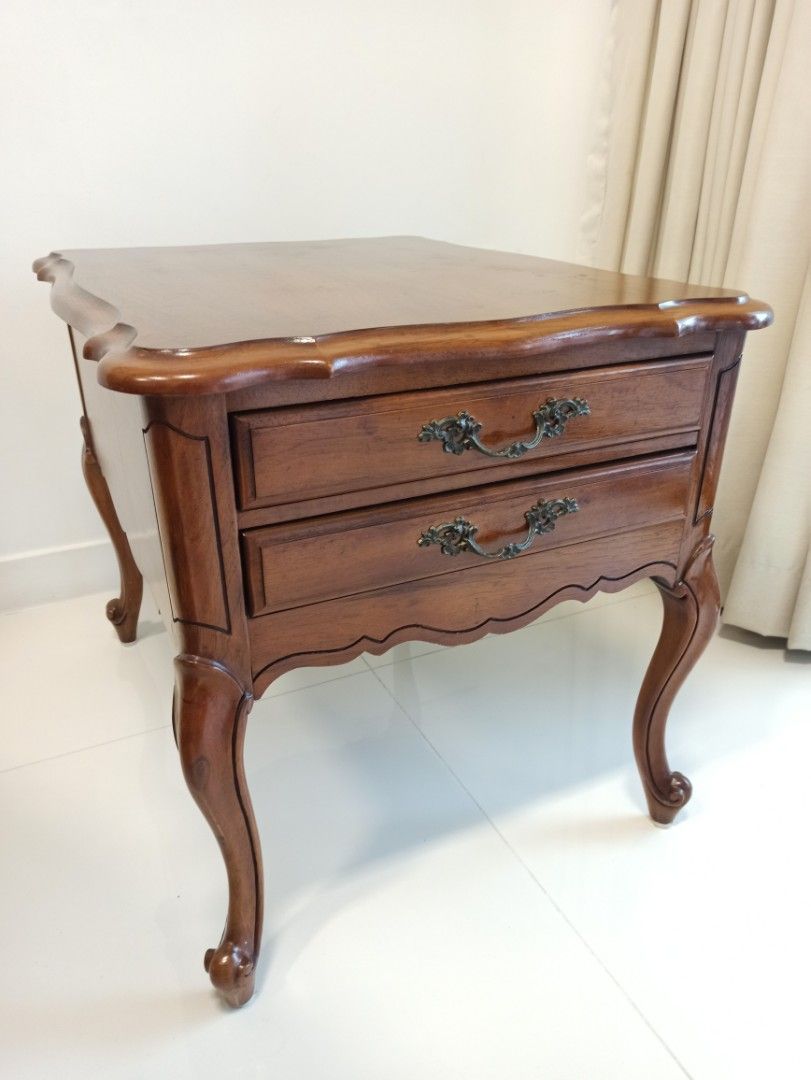 French Provincial Living Room Table, Furniture & Home Living, Furniture