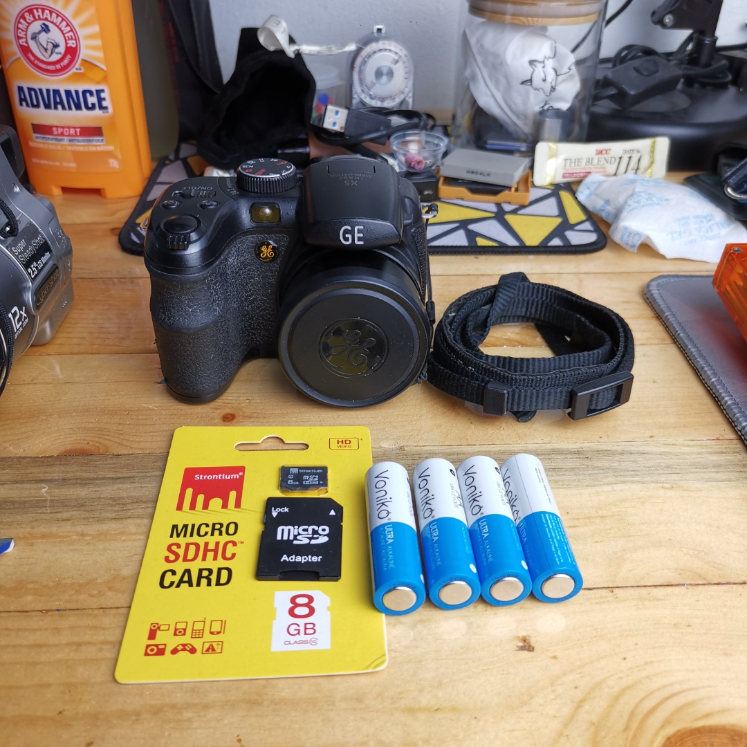 GE Digital Camera X5 vintage bridge digital digicam camera, Photography