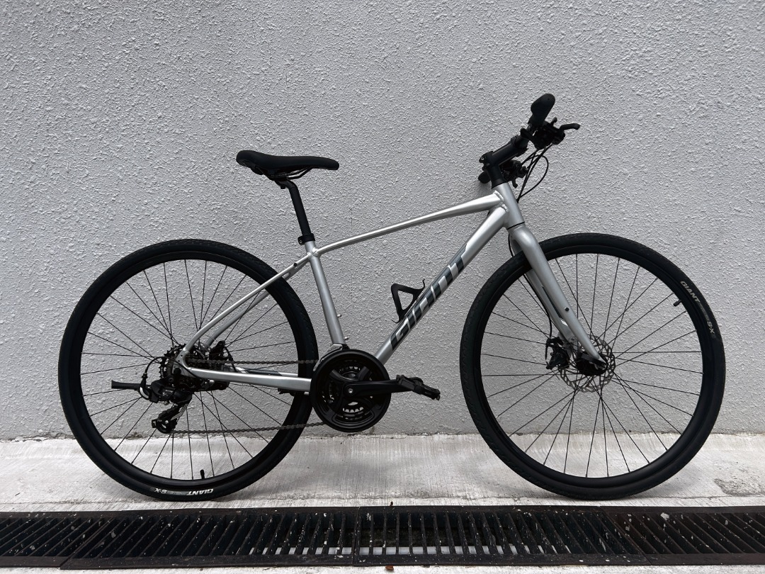 Giant cross city on sale hybrid