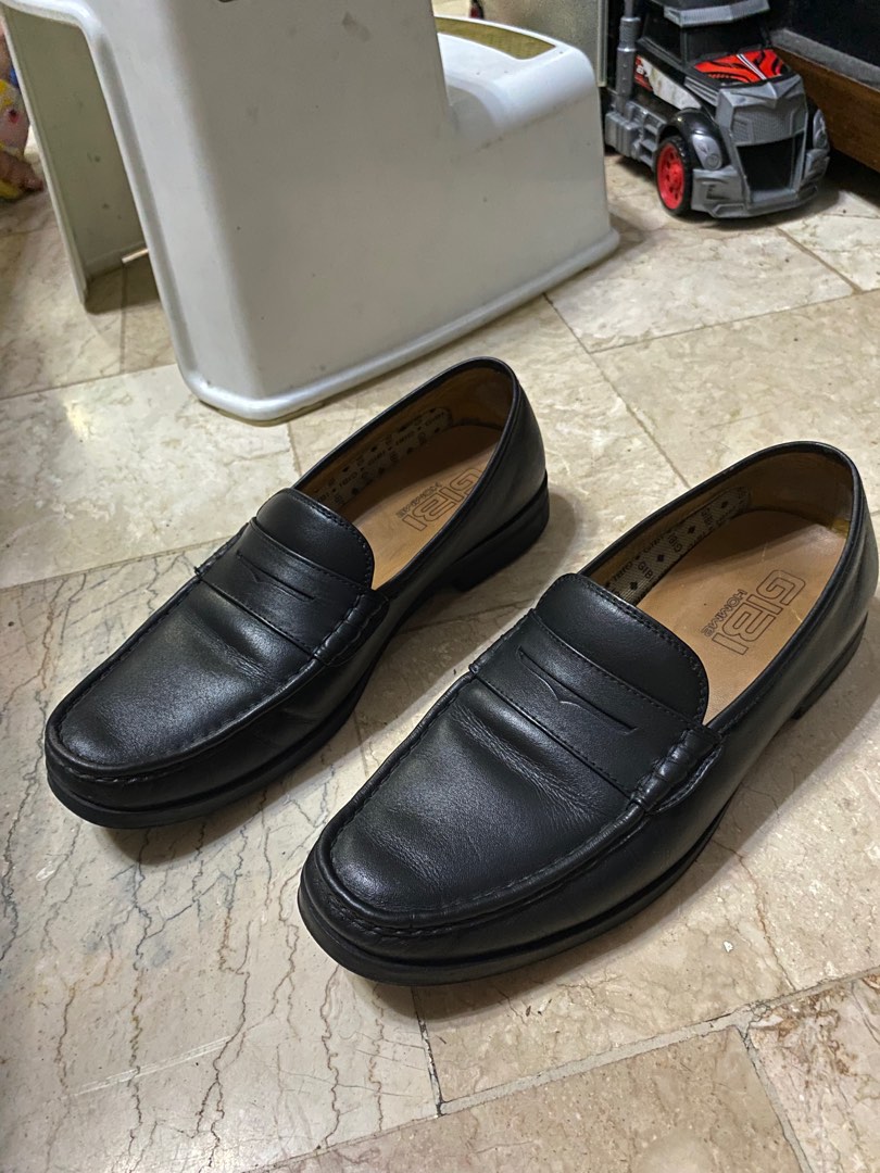 Gibi Genuine Leather Shoes on Carousell