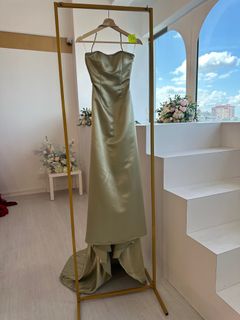 (Category: ) located in . Submitted by secondhandgowns (Listing ID 1247081273, Image 1). Description: .