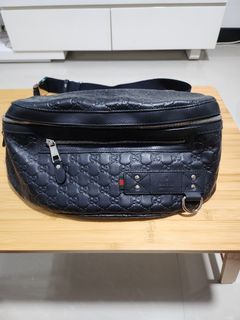 Authentic Gucci Waist Bag Belt bag , Women's Fashion, Bags & Wallets,  Cross-body Bags on Carousell