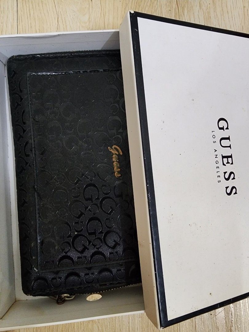 Guess wallet box on sale