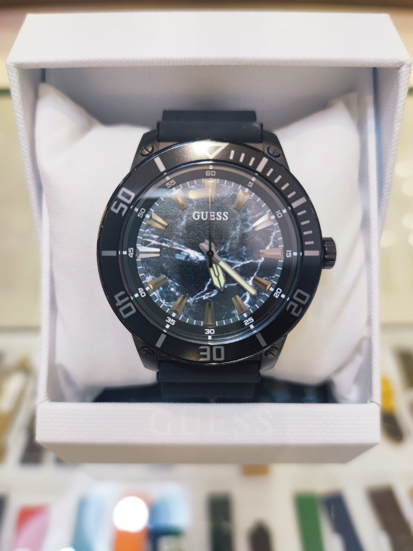 GUESS WATCH GW0420G3, Men's Fashion, Watches & Accessories, Watches on