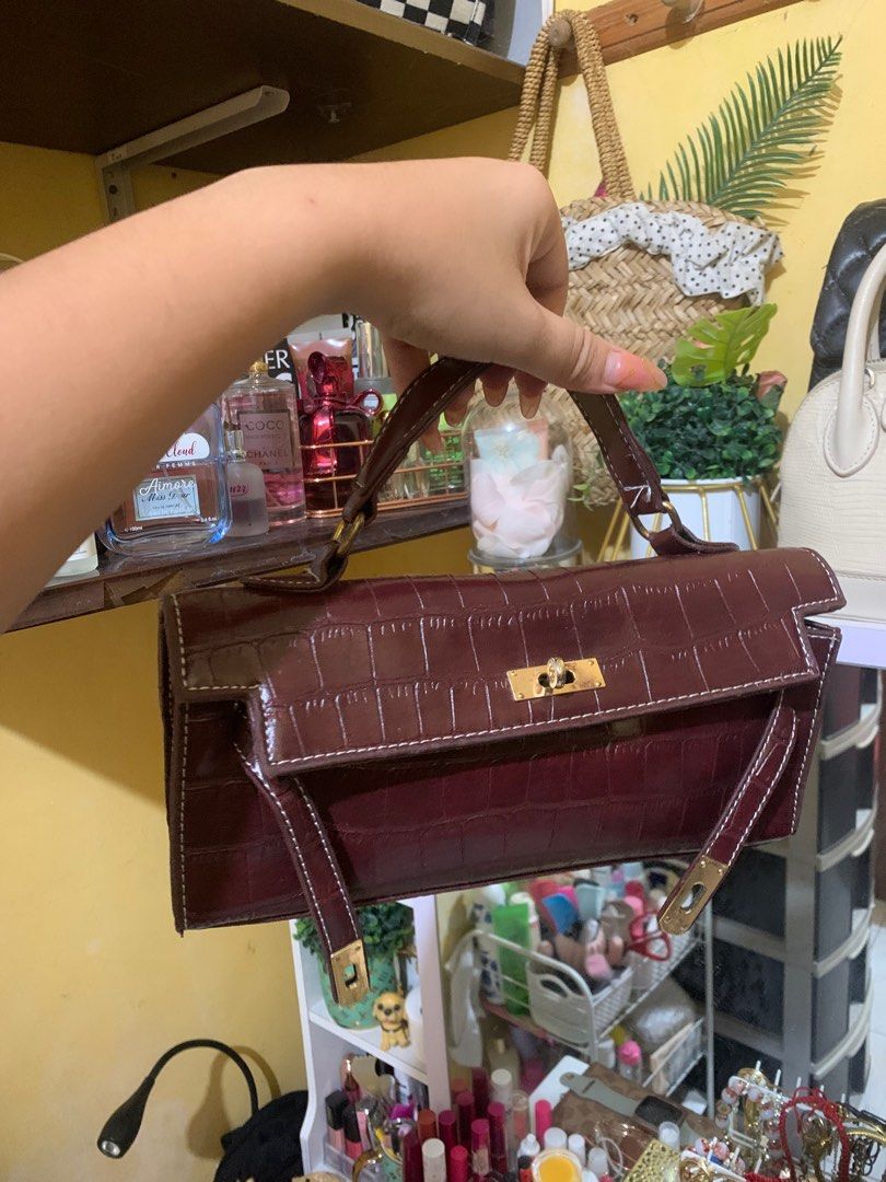 Hermes kelly (Category: Luxury Bags & Wallets) located in Lucena. Submitted by sushi9irl20 (Listing ID 1247057212, Image 1). Description: Prelove kelly insp only Once ko lang nagamit Good for ocassion .