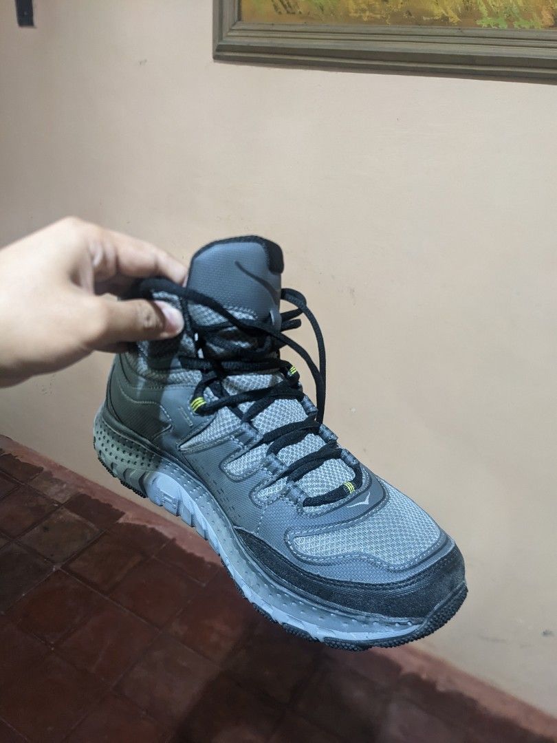 Hoka one one tor tech sales